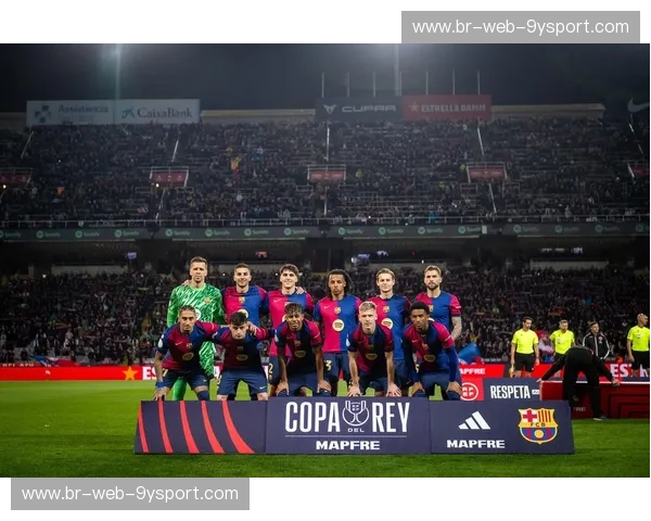 诺坎普的夜空，星光闪耀：巴萨与马竞的史诗对决，比分背后的故事